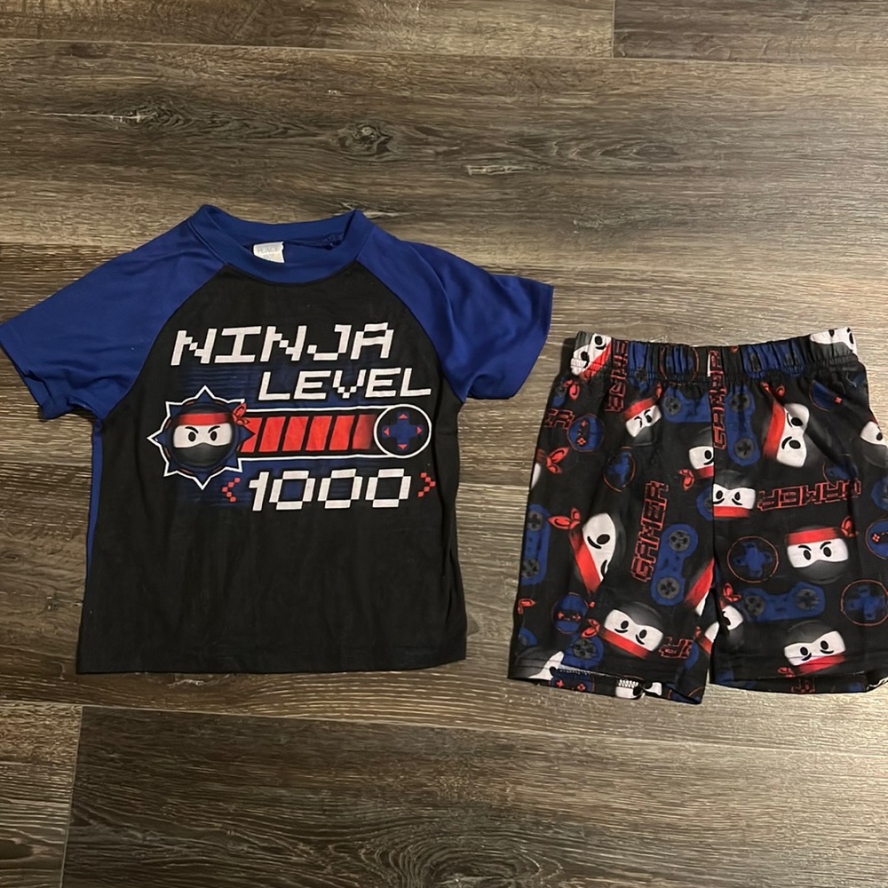 🔷3/$18🔷 Children’s Place PJs